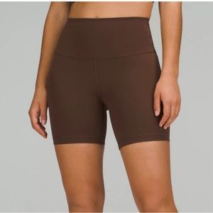 Lululemon Wunder Train High Rise short 6” size 6 in the color Java